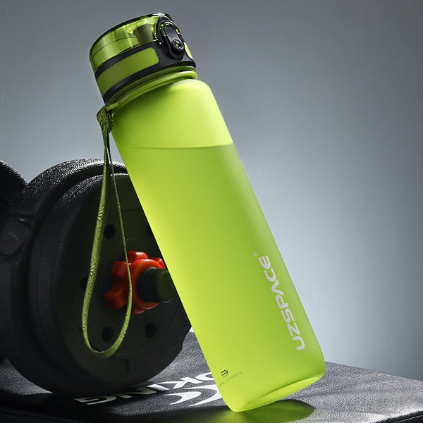 Hot Sale Sports Water Bottle 500/1000ML Protein Shaker Outdoor Travel Portable Leakproof Drinkware Plastic Drink Bottle BPA Free