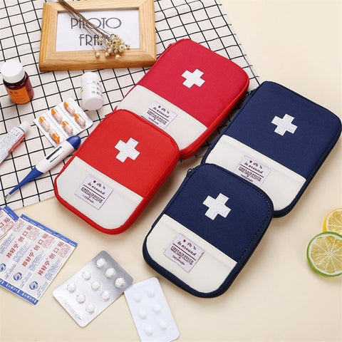 Mini Outdoor First Aid Kit Bag Portable Travel Medicine Package Emergency Bag Small Medicine Divider Storage Organizer Camping